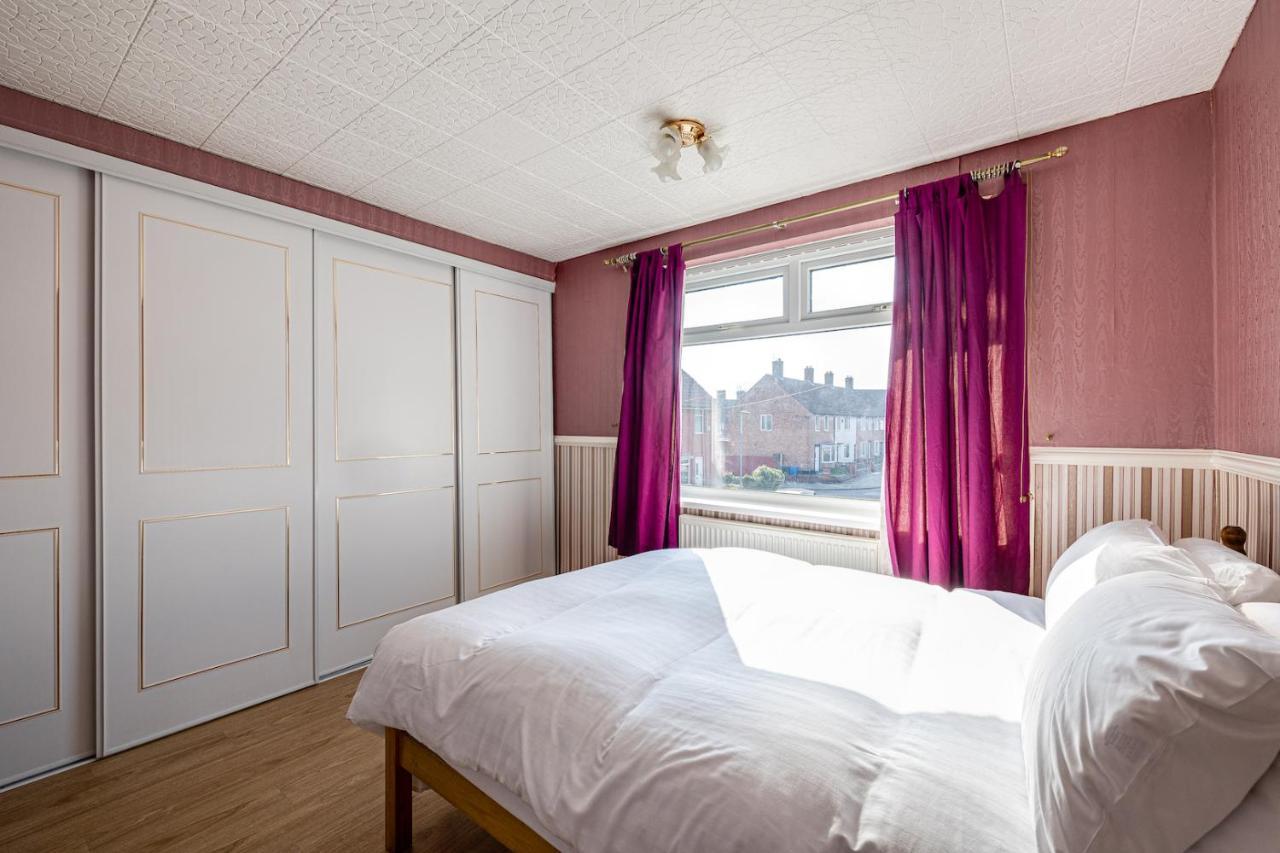 George Harrison'S Former 3Bed Home In Liverpool Speke Dış mekan fotoğraf